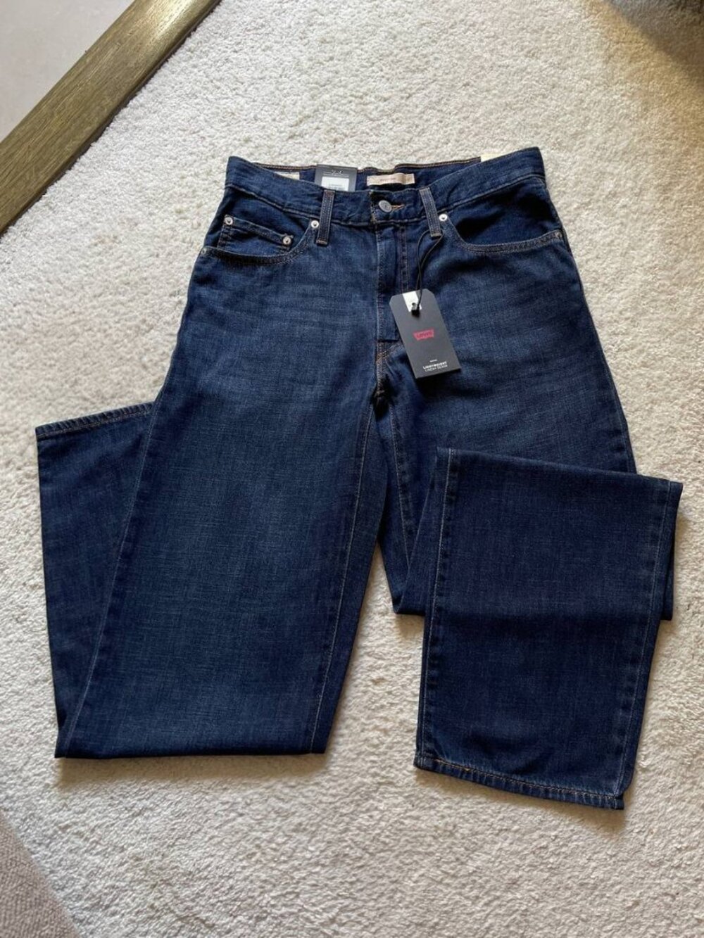 NWT Levi's Premium Baggy Dad Mid Rise Lightweight Jeans Size 27/32